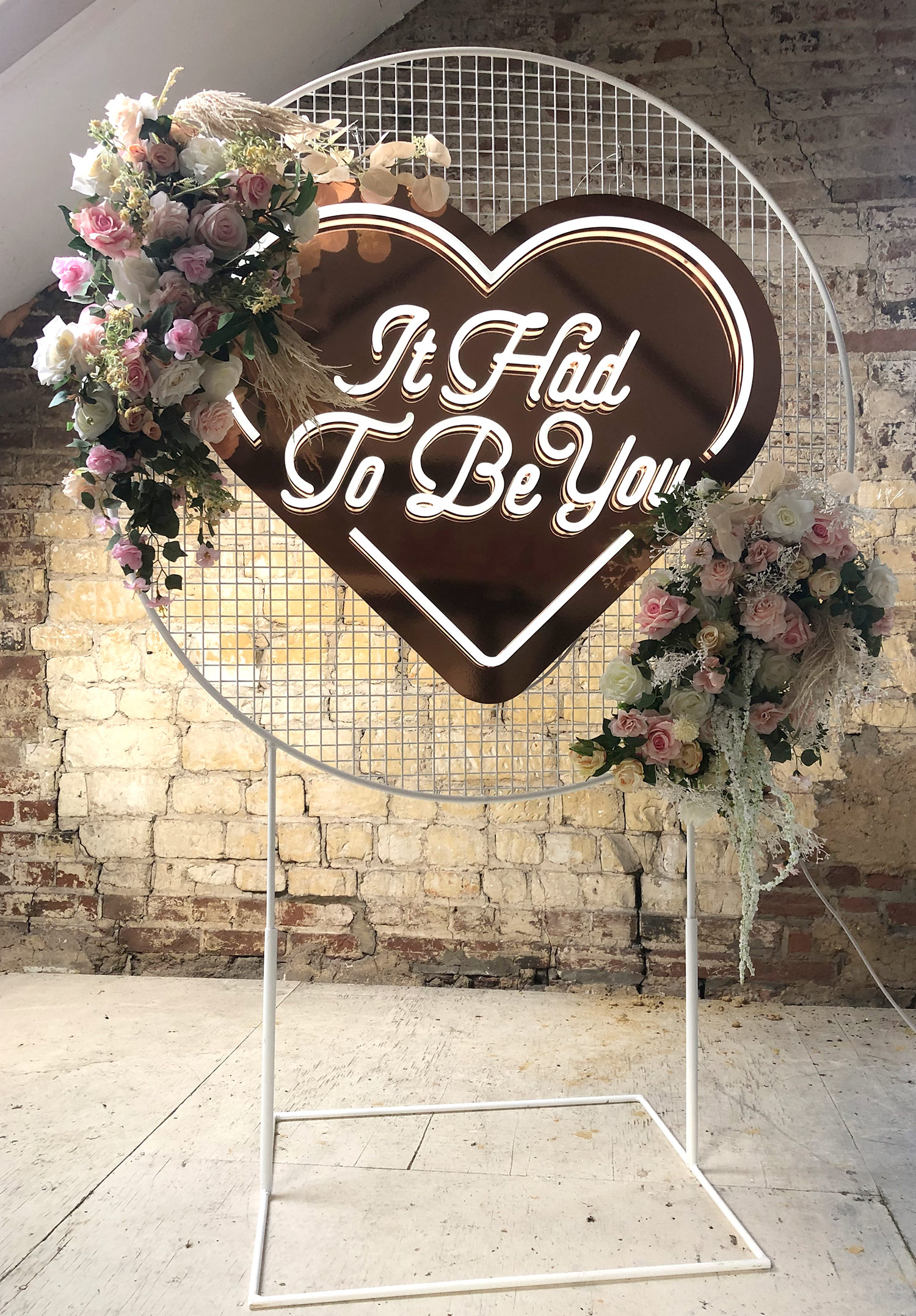 Rose Gold Heart Neon Sign
