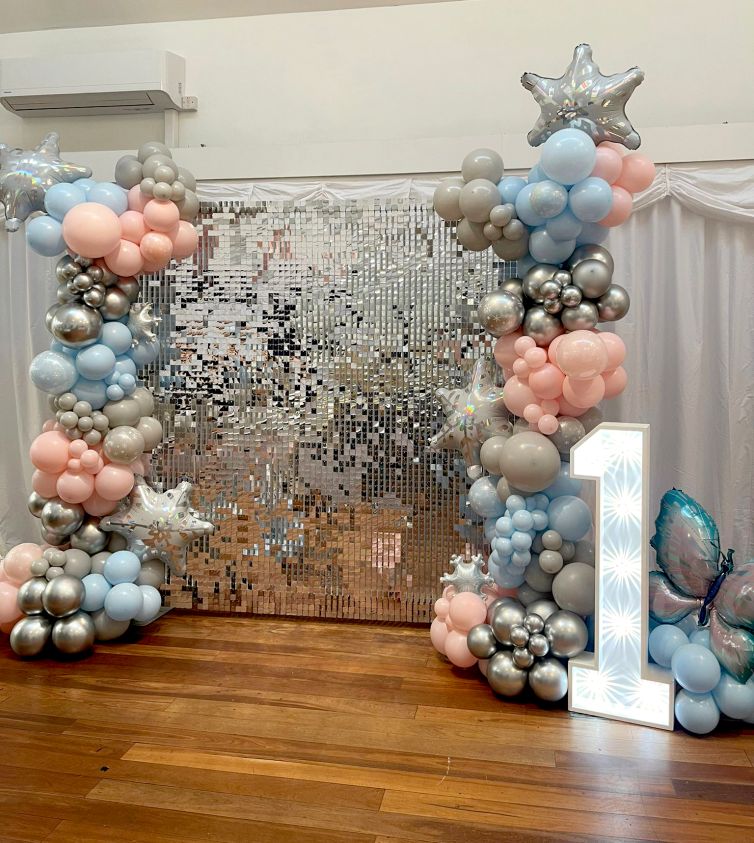 Ware Priory Sequin Wall Balloons