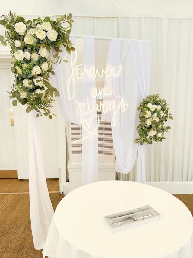 ✨💖 Forever and always 💖✨

Cake backdrop display for our couple at @quendonhall with our neon on white frame with draping and faux florals.

*
*
*
*
*
#lightuplove #bridetobe2027 #quendonhall #foreverandalways #weddingneon