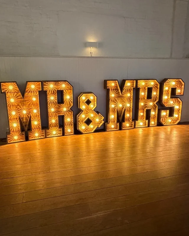 💖 Rustic MR&MRS letters for the happy couple at @thebarnatalswick 

💌 If you’re planning your wedding and would like a quote for our lights, drop us a message with your date, venue postcode and your chosen combination.

📸: Photo 2 @fountain_photography

*
*
*
*
*
#lightuplove #rusticlightupletters #lightuplettersherts #barnatalswick #barnatalswickwedding